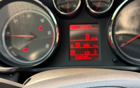 Opel Insignia II рестайлинг, 2012 год, 1 090 000 рублей, 9 фотография