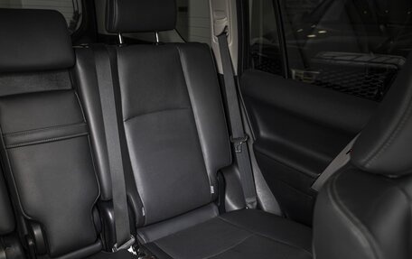 Toyota Land Cruiser Prado 150 рестайлинг 2, 2018 год, 5 950 000 рублей, 24 фотография
