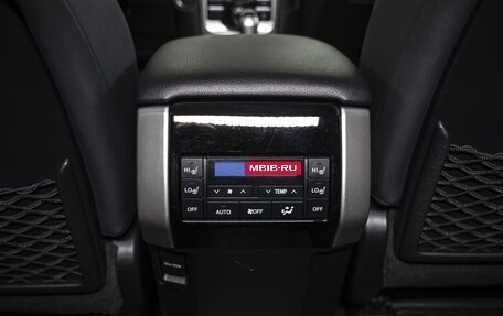 Toyota Land Cruiser Prado 150 рестайлинг 2, 2018 год, 5 950 000 рублей, 30 фотография