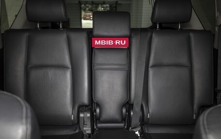 Toyota Land Cruiser Prado 150 рестайлинг 2, 2018 год, 5 950 000 рублей, 23 фотография