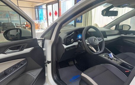 Volkswagen Golf VIII, 2022 год, 2 100 000 рублей, 5 фотография