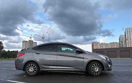 Hyundai Solaris II рестайлинг, 2016 год, 1 100 000 рублей, 3 фотография