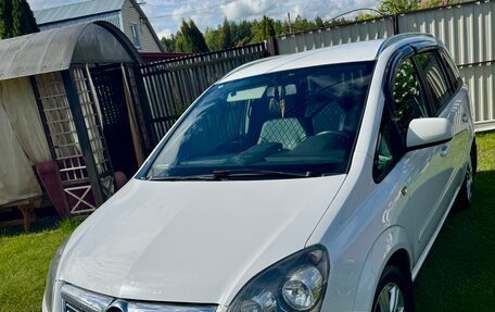 Opel Zafira B, 2012 год, 750 000 рублей, 1 фотография