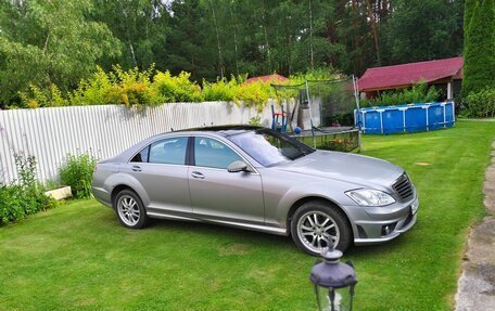 Mercedes-Benz S-Класс, 2008 год, 2 000 000 рублей, 3 фотография