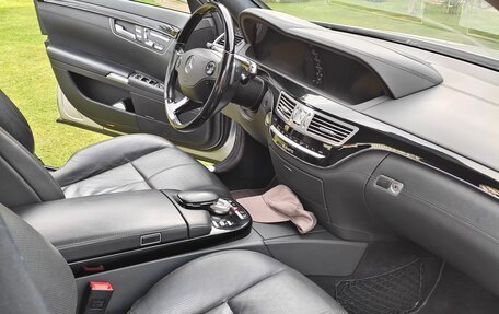 Mercedes-Benz S-Класс, 2008 год, 2 000 000 рублей, 18 фотография