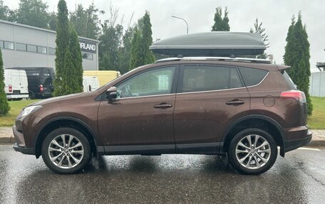 Toyota RAV4, 2017 год, 2 300 000 рублей, 4 фотография