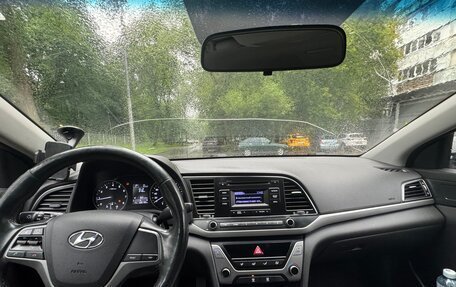 Hyundai Elantra VI рестайлинг, 2018 год, 1 250 000 рублей, 5 фотография