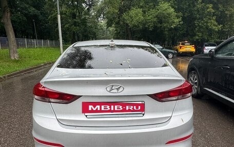 Hyundai Elantra VI рестайлинг, 2018 год, 1 250 000 рублей, 3 фотография