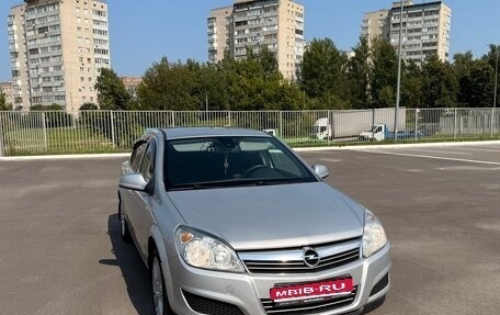 Opel Astra H, 2013 год, 850 000 рублей, 1 фотография