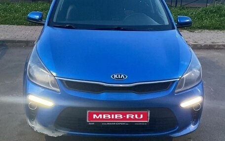 KIA Rio IV, 2019 год, 900 000 рублей, 1 фотография