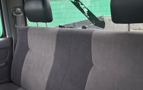 Nissan NP300, 2010 год, 650 000 рублей, 13 фотография
