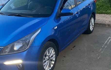 KIA Rio IV, 2019 год, 900 000 рублей, 3 фотография