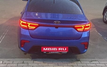 KIA Rio IV, 2019 год, 900 000 рублей, 2 фотография