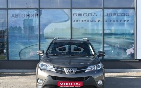 Toyota RAV4, 2014 год, 1 997 000 рублей, 2 фотография