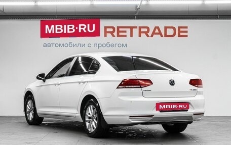 Volkswagen Passat B8 рестайлинг, 2016 год, 1 795 000 рублей, 8 фотография