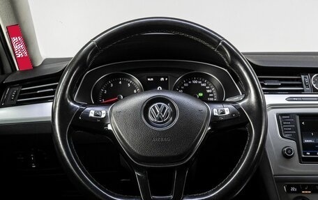 Volkswagen Passat B8 рестайлинг, 2016 год, 1 795 000 рублей, 19 фотография