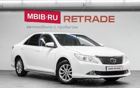 Toyota Camry, 2013 год, 1 990 000 рублей, 4 фотография