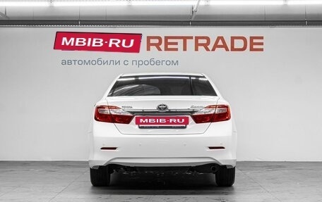 Toyota Camry, 2013 год, 1 990 000 рублей, 7 фотография