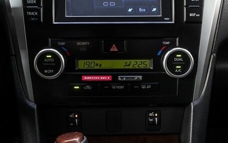 Toyota Camry, 2013 год, 1 990 000 рублей, 22 фотография