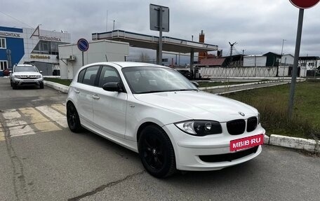 BMW 1 серия, 2008 год, 900 000 рублей, 11 фотография