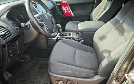 Toyota Land Cruiser Prado 150 рестайлинг 2, 2021 год, 6 400 000 рублей, 11 фотография