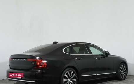 Volvo S90 II рестайлинг, 2021 год, 3 660 000 рублей, 6 фотография