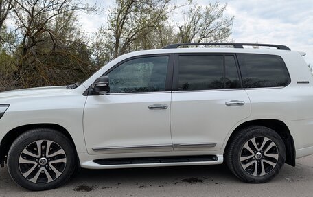 Toyota Land Cruiser 200, 2018 год, 7 600 000 рублей, 4 фотография