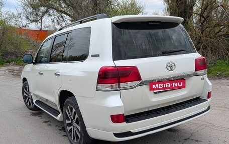 Toyota Land Cruiser 200, 2018 год, 7 600 000 рублей, 6 фотография