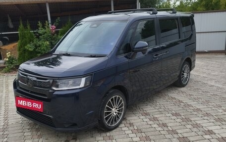 Honda Stepwgn, 2022 год, 3 850 000 рублей, 18 фотография