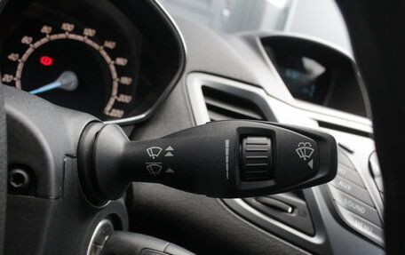 Ford Fiesta, 2016 год, 890 000 рублей, 11 фотография