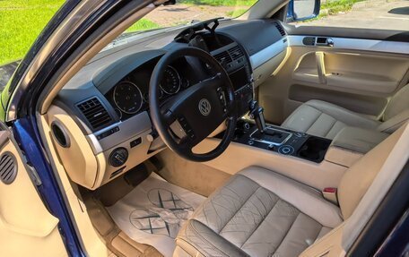 Volkswagen Touareg III, 2004 год, 950 000 рублей, 8 фотография