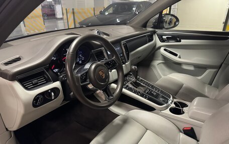 Porsche Macan I рестайлинг, 2017 год, 3 200 000 рублей, 6 фотография