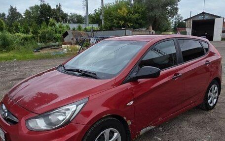 Hyundai Solaris II рестайлинг, 2012 год, 650 000 рублей, 5 фотография