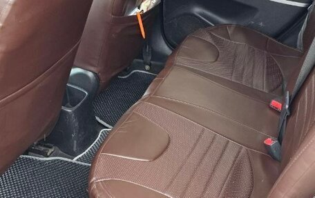 Hyundai Solaris II рестайлинг, 2012 год, 650 000 рублей, 10 фотография
