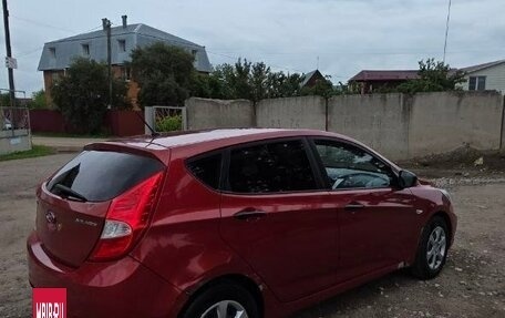 Hyundai Solaris II рестайлинг, 2012 год, 650 000 рублей, 3 фотография