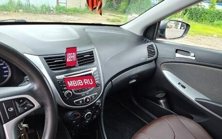 Hyundai Solaris II рестайлинг, 2012 год, 650 000 рублей, 13 фотография