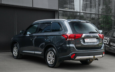 Mitsubishi Outlander III рестайлинг 3, 2017 год, 1 800 000 рублей, 7 фотография