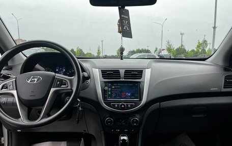 Hyundai Solaris II рестайлинг, 2016 год, 1 030 000 рублей, 11 фотография