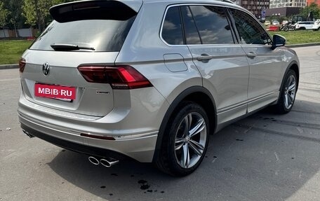Volkswagen Tiguan II, 2020 год, 3 150 000 рублей, 2 фотография