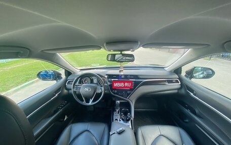 Toyota Camry, 2019 год, 3 300 000 рублей, 9 фотография