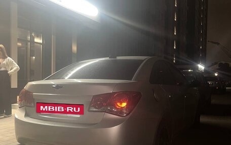 Chevrolet Cruze II, 2010 год, 480 000 рублей, 7 фотография