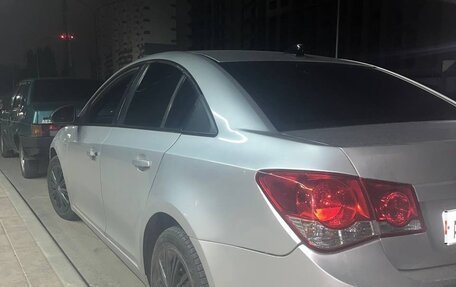 Chevrolet Cruze II, 2010 год, 480 000 рублей, 6 фотография