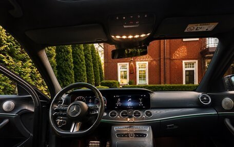 Mercedes-Benz E-Класс, 2020 год, 4 200 000 рублей, 17 фотография