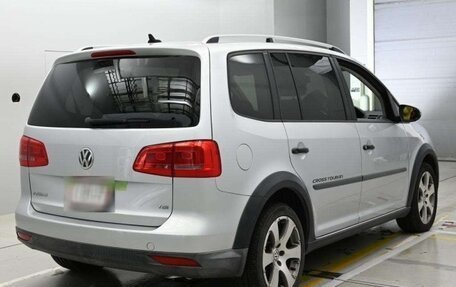 Volkswagen Touran III, 2013 год, 690 000 рублей, 8 фотография