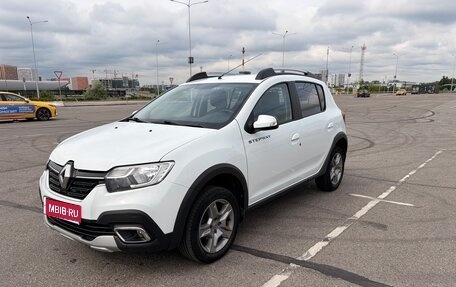 Renault Sandero II рестайлинг, 2021 год, 1 600 000 рублей, 1 фотография