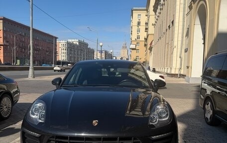 Porsche Macan I рестайлинг, 2017 год, 3 100 000 рублей, 1 фотография