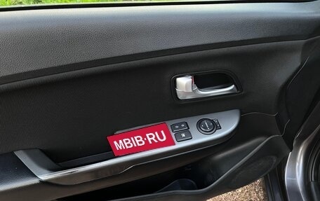 KIA Rio III рестайлинг, 2015 год, 950 000 рублей, 15 фотография