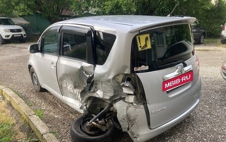 Toyota Ractis I, 2005 год, 450 000 рублей, 3 фотография