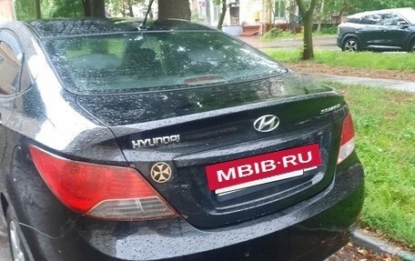 Hyundai Solaris II рестайлинг, 2011 год, 370 000 рублей, 3 фотография