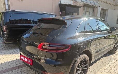 Porsche Macan I рестайлинг, 2017 год, 3 100 000 рублей, 5 фотография